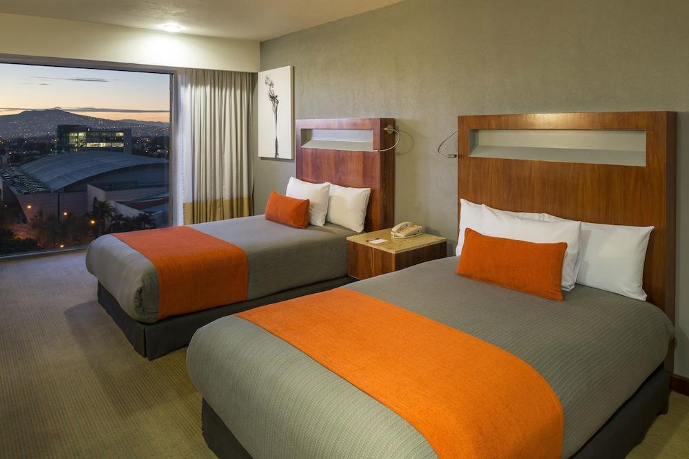 Real Inn Guadalajara Expo Kültér fotó