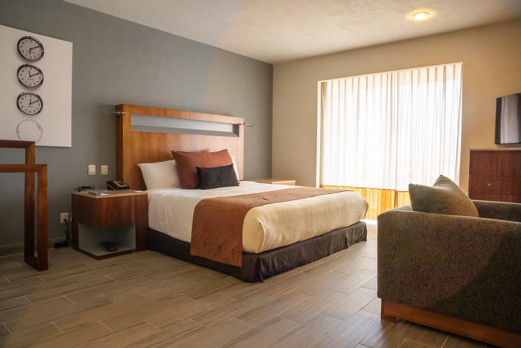 Real Inn Guadalajara Expo Kültér fotó
