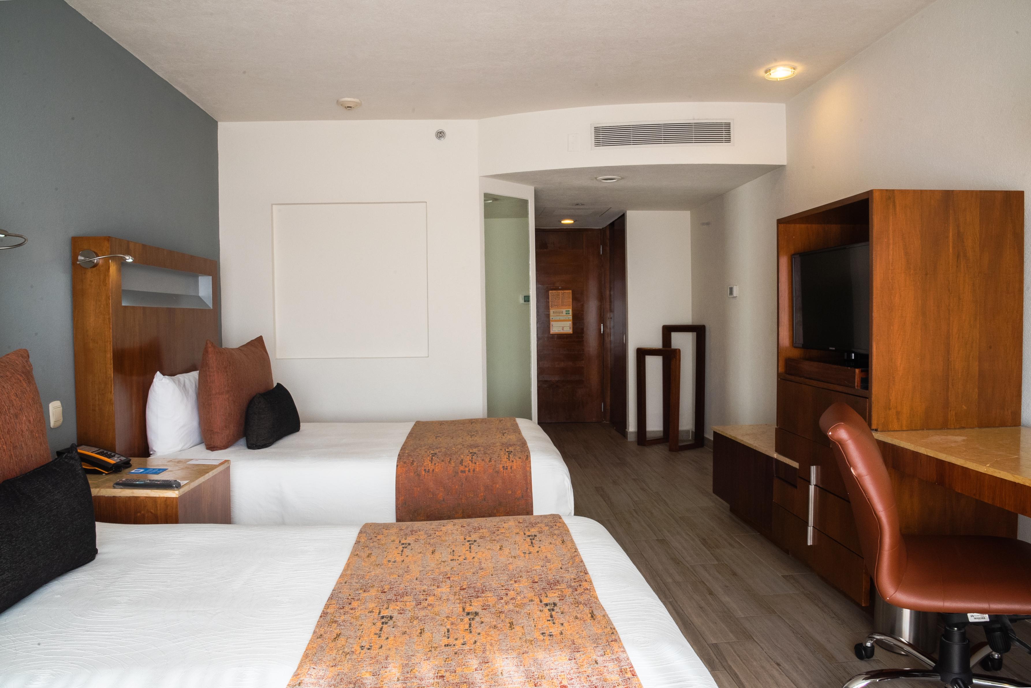 Real Inn Guadalajara Expo Kültér fotó
