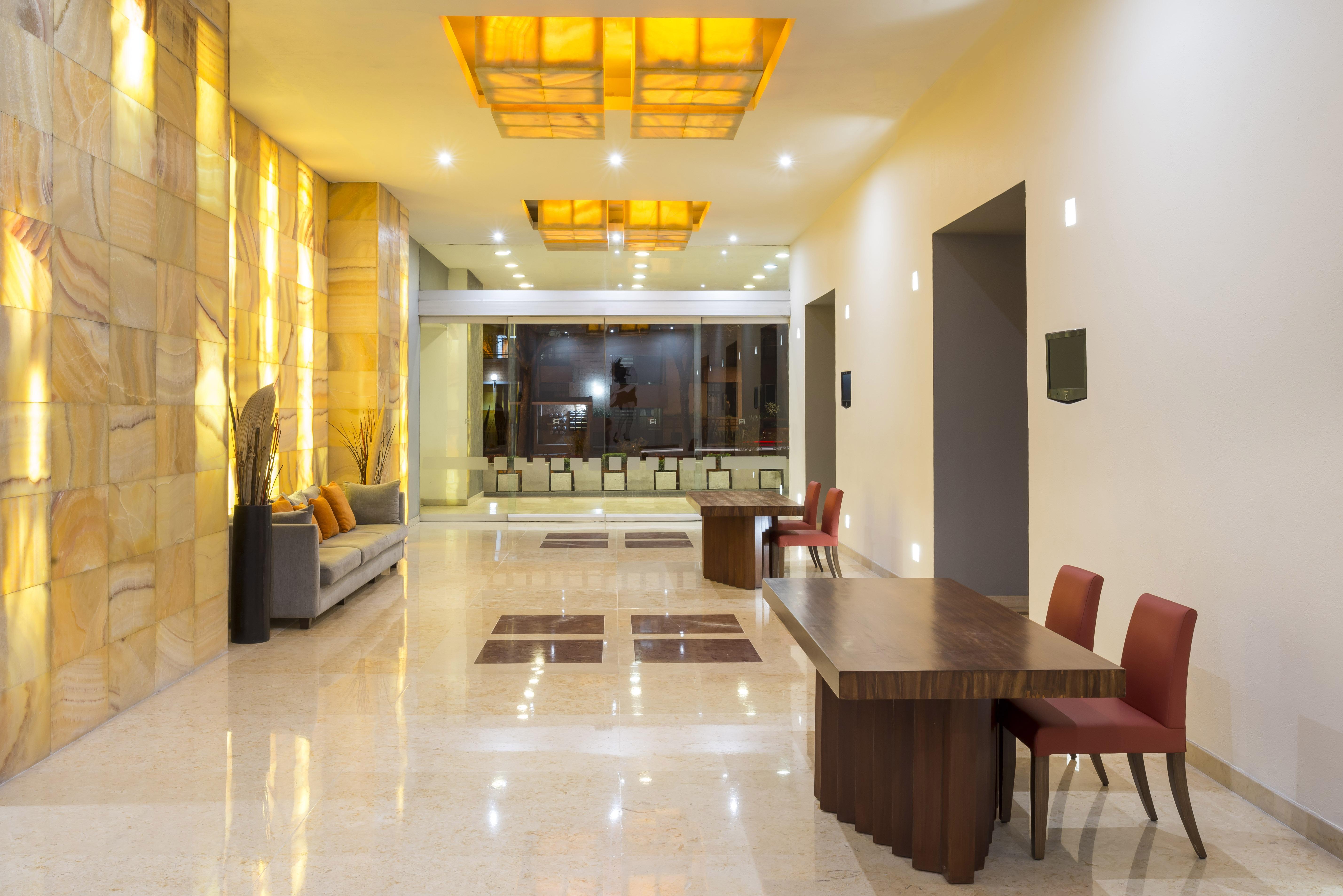 Real Inn Guadalajara Expo Kültér fotó